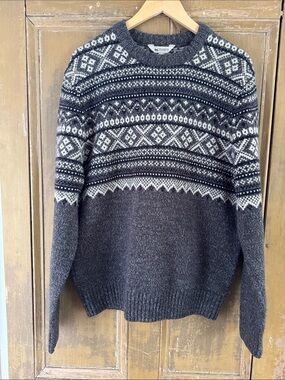 Men's Crewneck 15%  Wool Sweater in Grey and White
